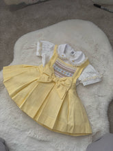 Load image into Gallery viewer, Lemon pinafore
